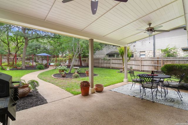 110 KETTLE CV, Universal City, TX 78148