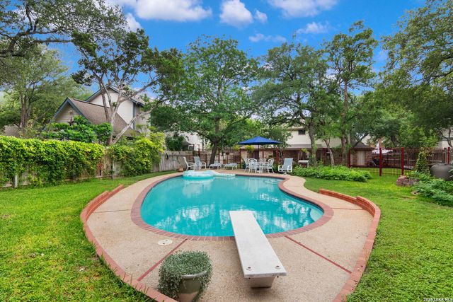 110 KETTLE CV, Universal City, TX 78148
