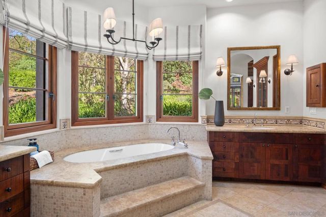 4505 La Noria, Rancho Santa Fe, CA 92067