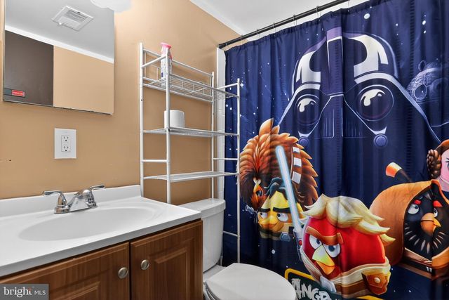 1906 WINTERGREEN CT, District Heights, MD 20747