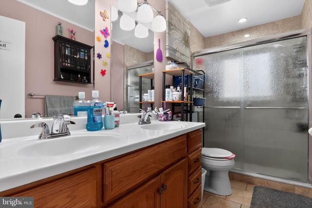 1906 WINTERGREEN CT, District Heights, MD 20747