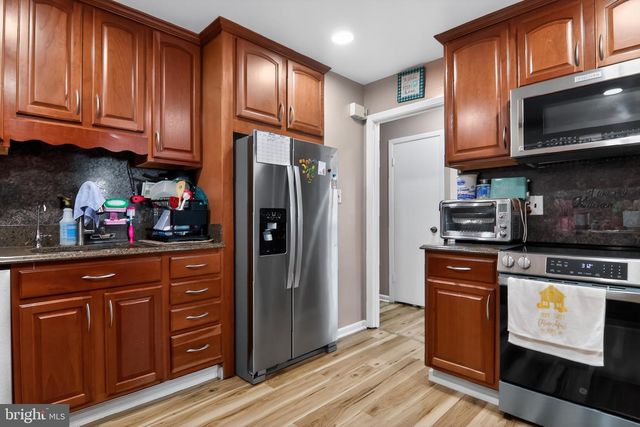 1906 WINTERGREEN CT, District Heights, MD 20747