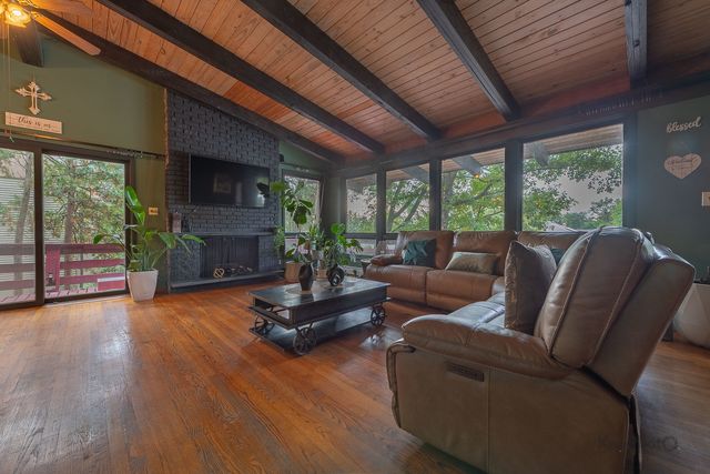 5810 W 97th Street, Oak Lawn, IL 60453