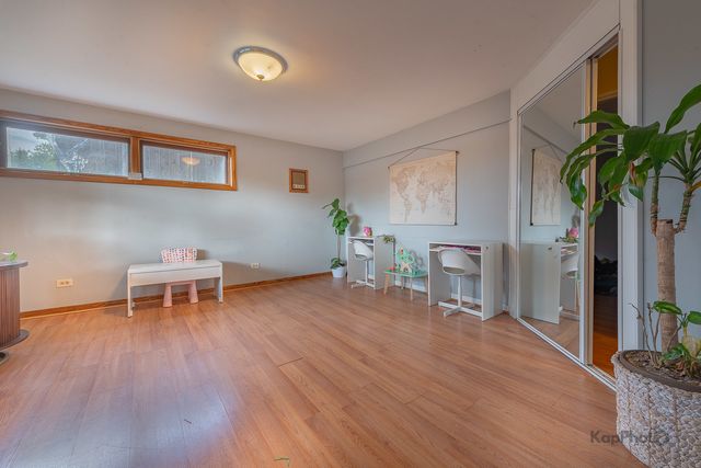 5810 W 97th Street, Oak Lawn, IL 60453