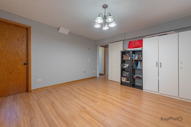 5810 W 97th Street, Oak Lawn, IL 60453