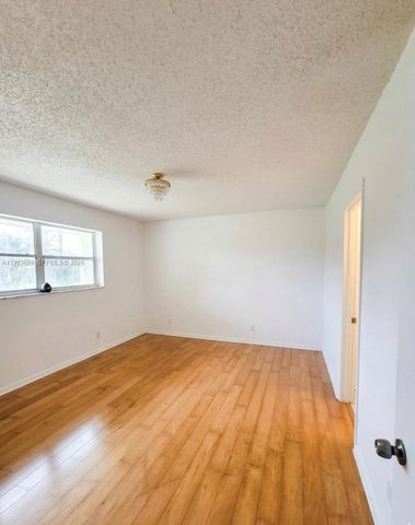 7900 S Colony Cir S 303, Tamarac, FL 33321