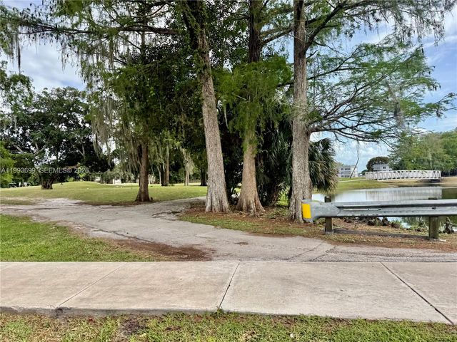 7900 S Colony Cir S 303, Tamarac, FL 33321