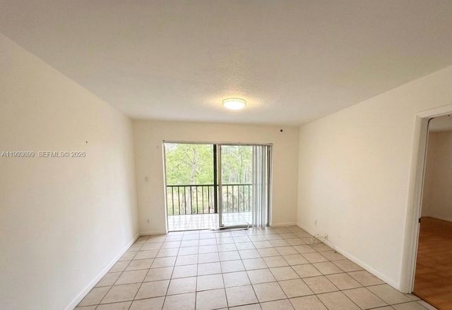 7900 S Colony Cir S 303, Tamarac, FL 33321