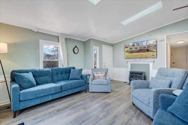 300 Mill Lake RD, Huddleston, VA 24104