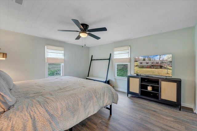 300 Mill Lake RD, Huddleston, VA 24104