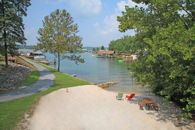 300 Mill Lake RD, Huddleston, VA 24104