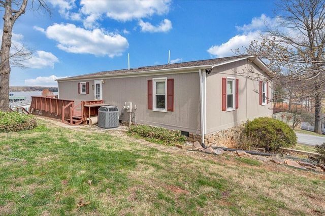300 Mill Lake RD, Huddleston, VA 24104