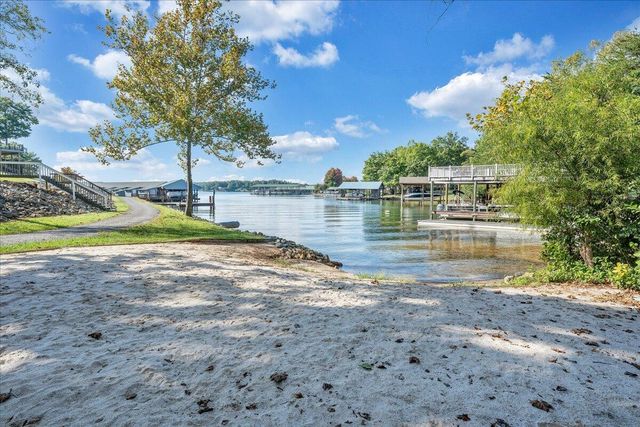 300 Mill Lake RD, Huddleston, VA 24104