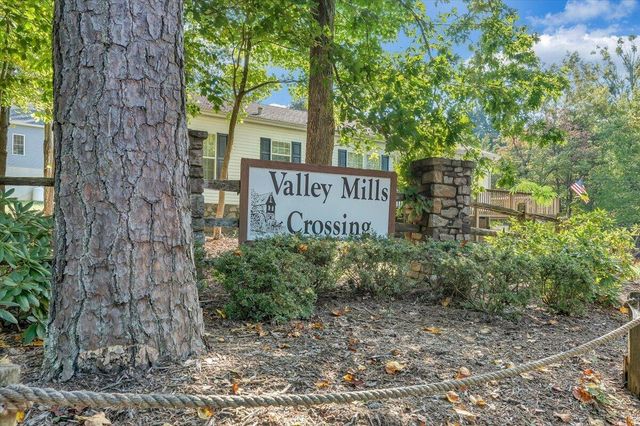 300 Mill Lake RD, Huddleston, VA 24104