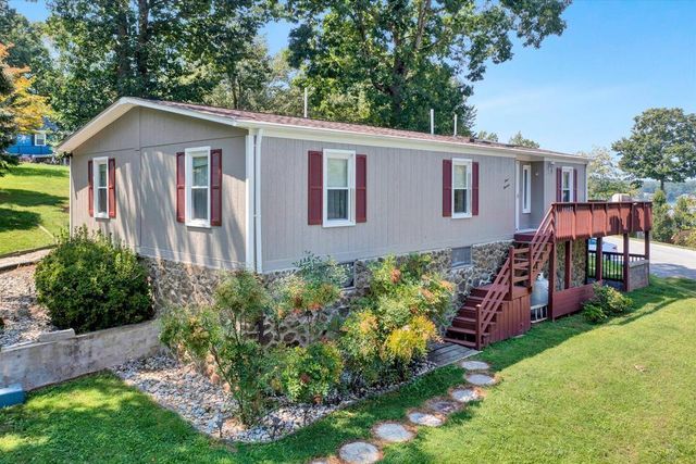 300 Mill Lake RD, Huddleston, VA 24104
