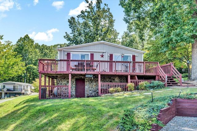 300 Mill Lake RD, Huddleston, VA 24104