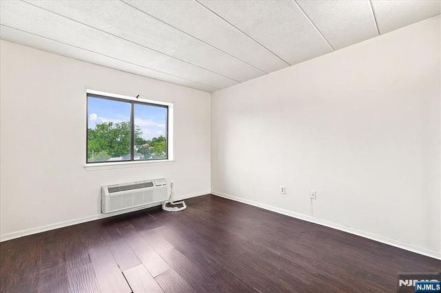 5 Linden Street 6i, Hackensack, NJ 07601