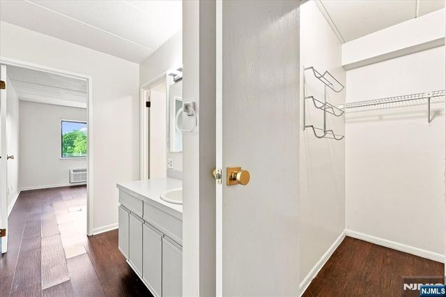 5 Linden Street 6i, Hackensack, NJ 07601