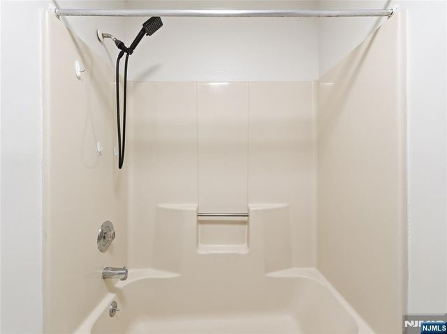 5 Linden Street 6i, Hackensack, NJ 07601