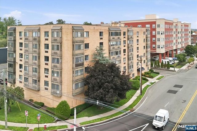 5 Linden Street 6i, Hackensack, NJ 07601
