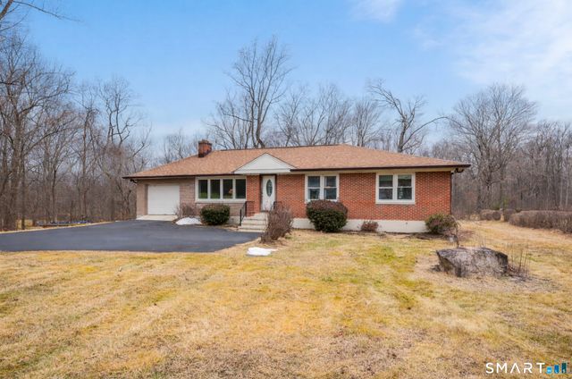 132 Botsford Road, Seymour, CT 06483