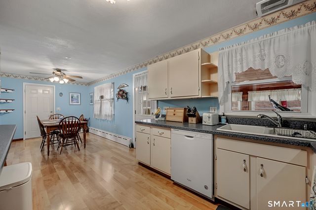 132 Botsford Road, Seymour, CT 06483