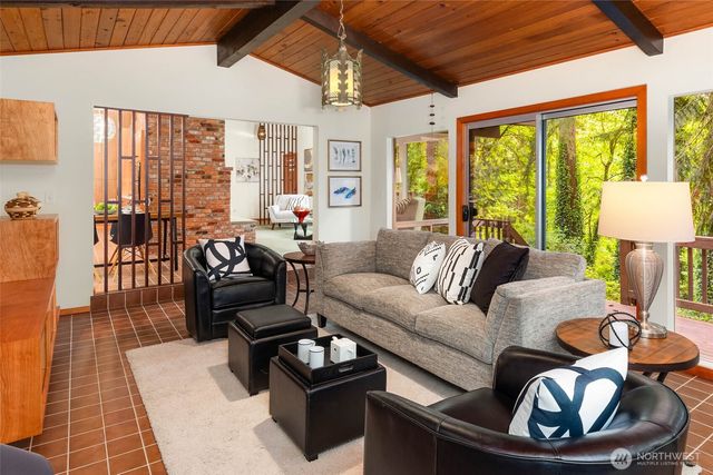 14460 NE 16th Place, Bellevue, WA 98007