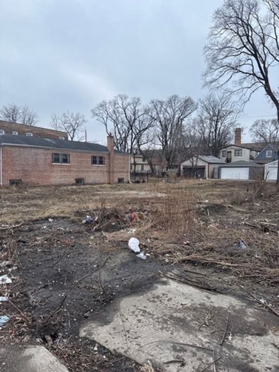 6518 S DAMEN Avenue, Chicago, IL 60636