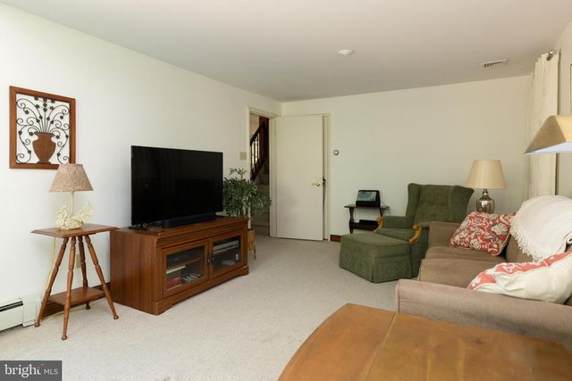 957 MERCER DR, Haddonfield, NJ 08033