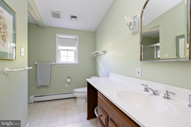 957 MERCER DR, Haddonfield, NJ 08033