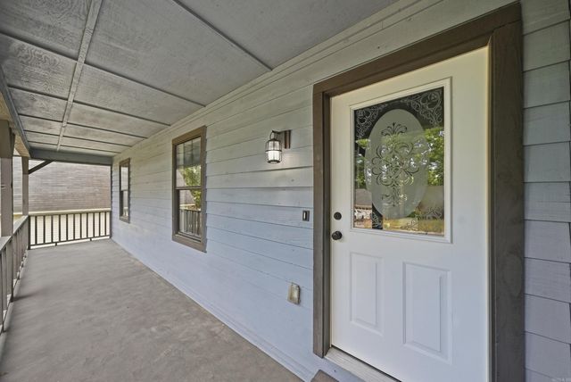 29 High Timber Dr, Maumelle, AR 72113