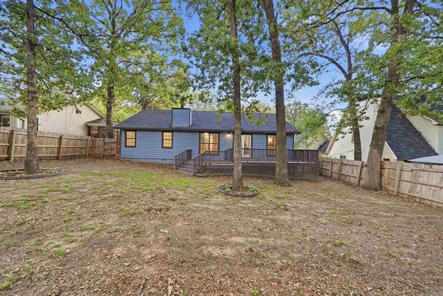 29 High Timber Dr, Maumelle, AR 72113