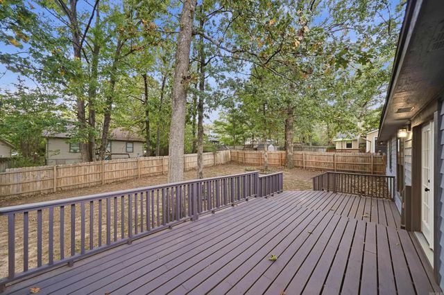 29 High Timber Dr, Maumelle, AR 72113