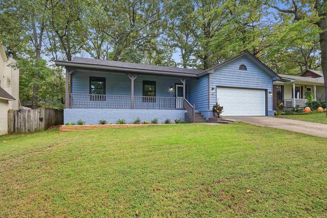 29 High Timber Dr, Maumelle, AR 72113