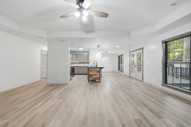 29 High Timber Dr, Maumelle, AR 72113
