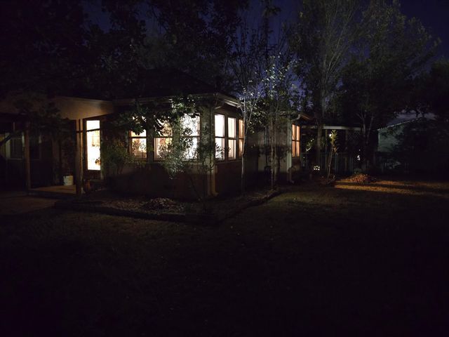 751 N Burleson ST, Giddings, TX 78942