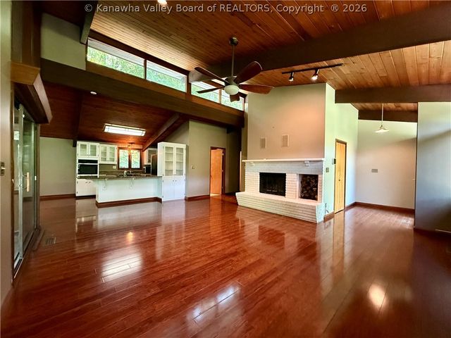 1521 Coonskin Drive, Charleston, WV 25311