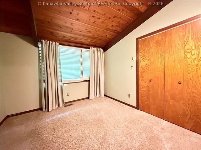 1521 Coonskin Drive, Charleston, WV 25311