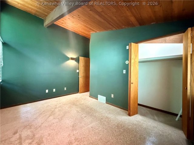 1521 Coonskin Drive, Charleston, WV 25311