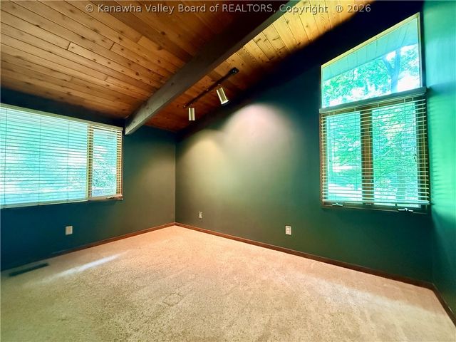 1521 Coonskin Drive, Charleston, WV 25311