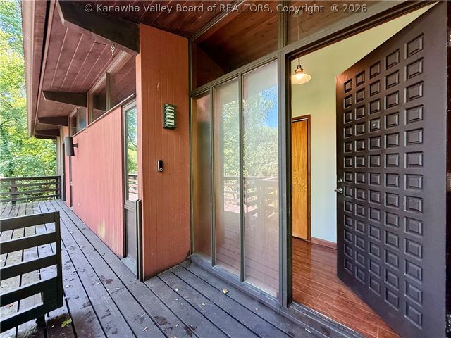 1521 Coonskin Drive, Charleston, WV 25311