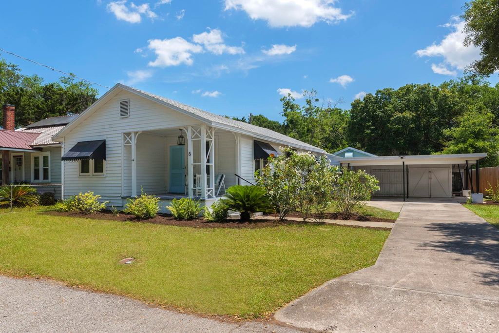 8 Poinciana Ave, St Augustine, FL 32084