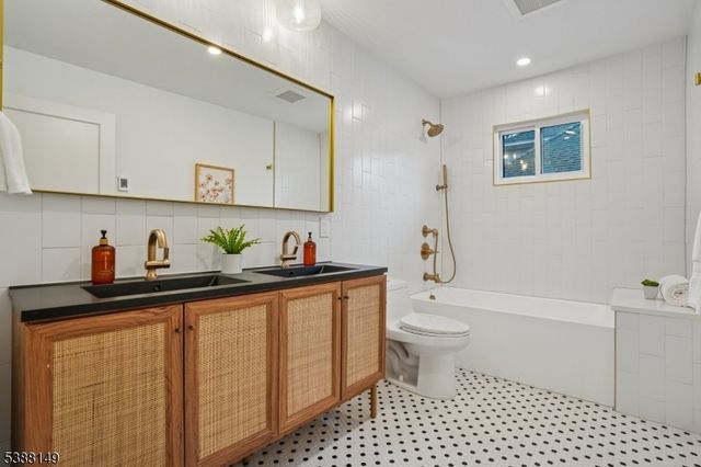 36 Oakview Ave, Maplewood Twp., NJ 07040