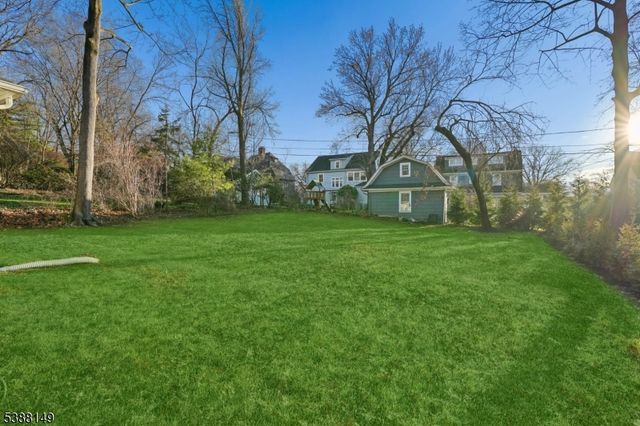 36 Oakview Ave, Maplewood Twp., NJ 07040