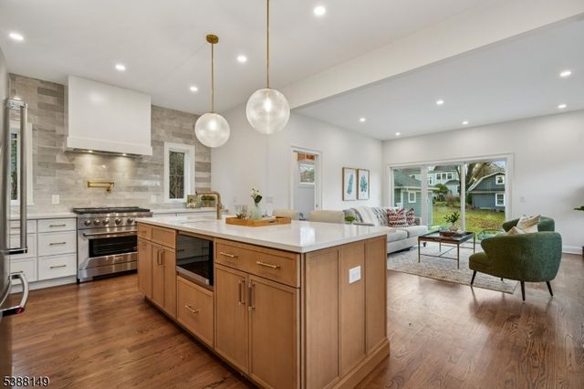 36 Oakview Ave, Maplewood Twp., NJ 07040