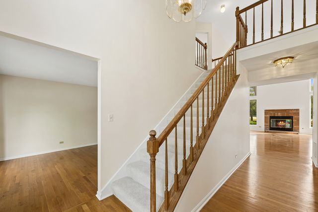 1119 Berkshire Lane, Barrington, IL 60010