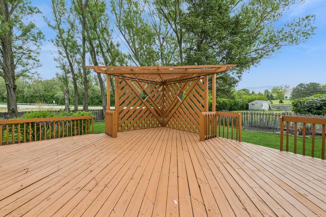 1119 Berkshire Lane, Barrington, IL 60010