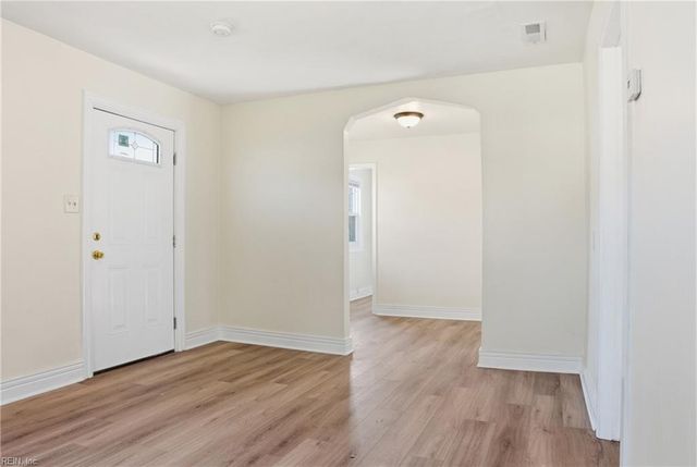 28 Fiske ST, Portsmouth, VA 23702