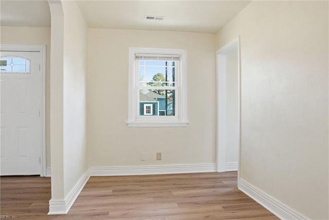 28 Fiske ST, Portsmouth, VA 23702