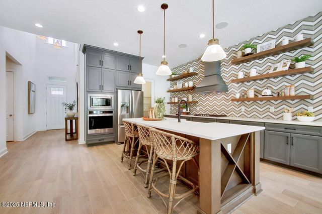 57 NOBLE OAK Drive, St. Johns, FL 32259